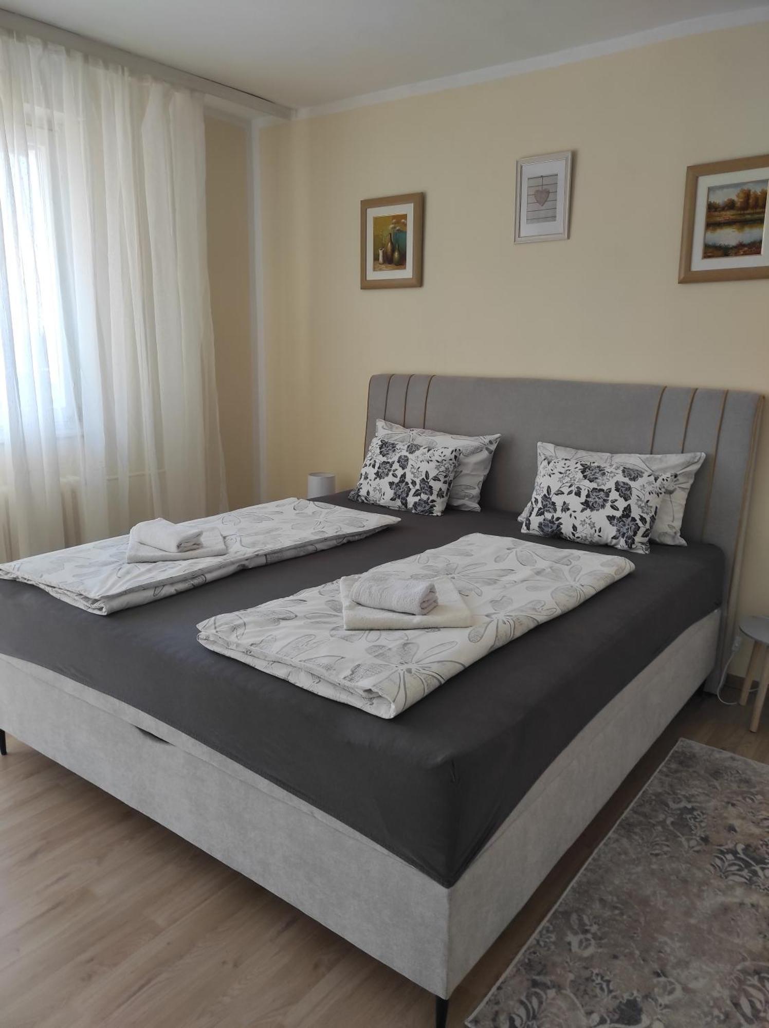 Ema Apartmani Vinkovci Dış mekan fotoğraf